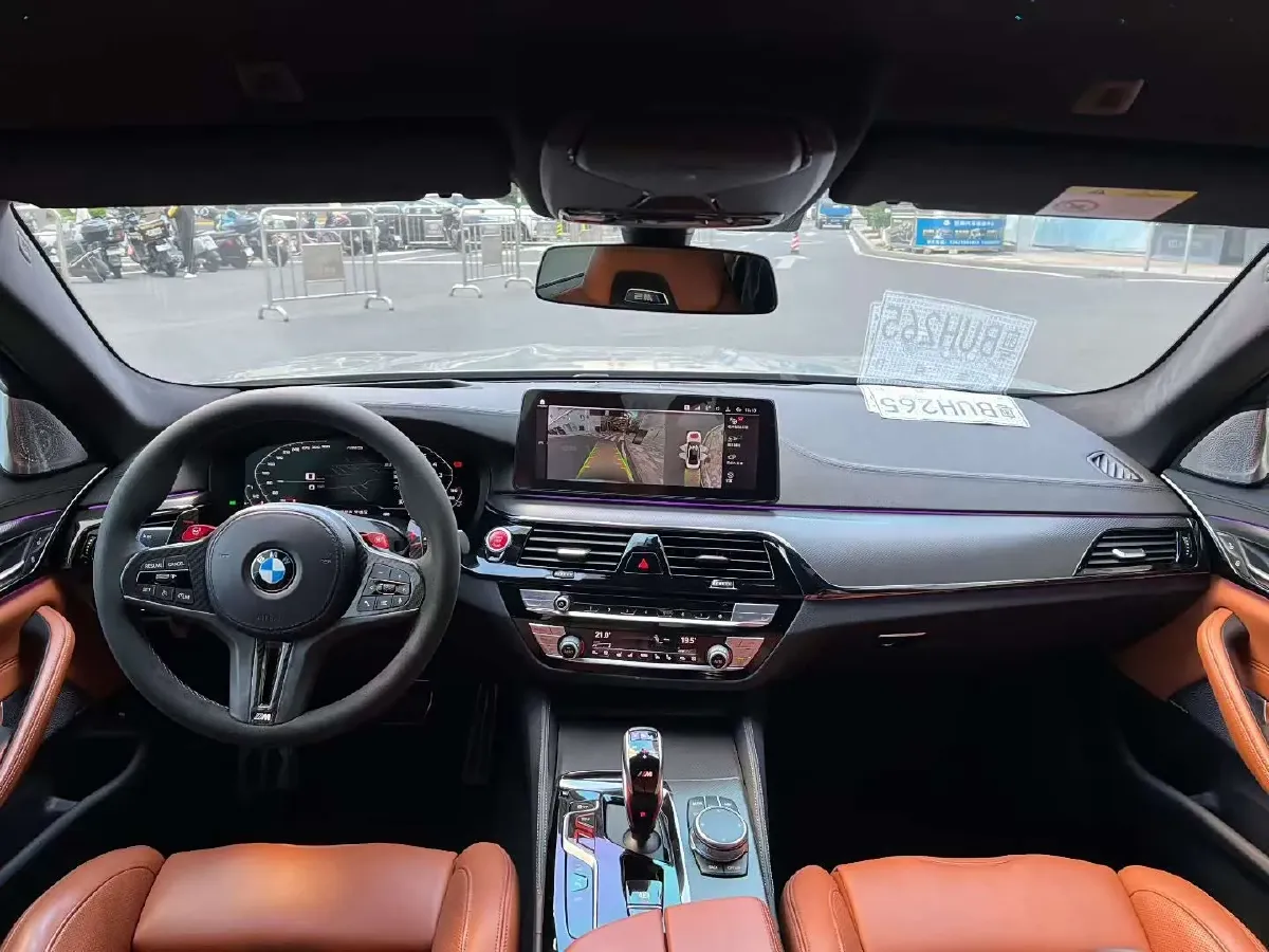 2021 BMW M5 4.4T 600HP V8 8AT,autocango,china used car exporter,china ev exporter,chinese used car exporter,chinese used ev exporter