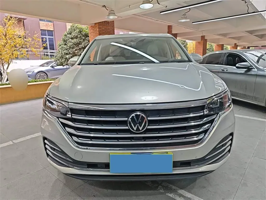 2020 Volkswagen Viloran 2.0T 220HP L4 7DCT,autocango,china used car exporter,china ev exporter,chinese used car exporter,chinese used ev exporter