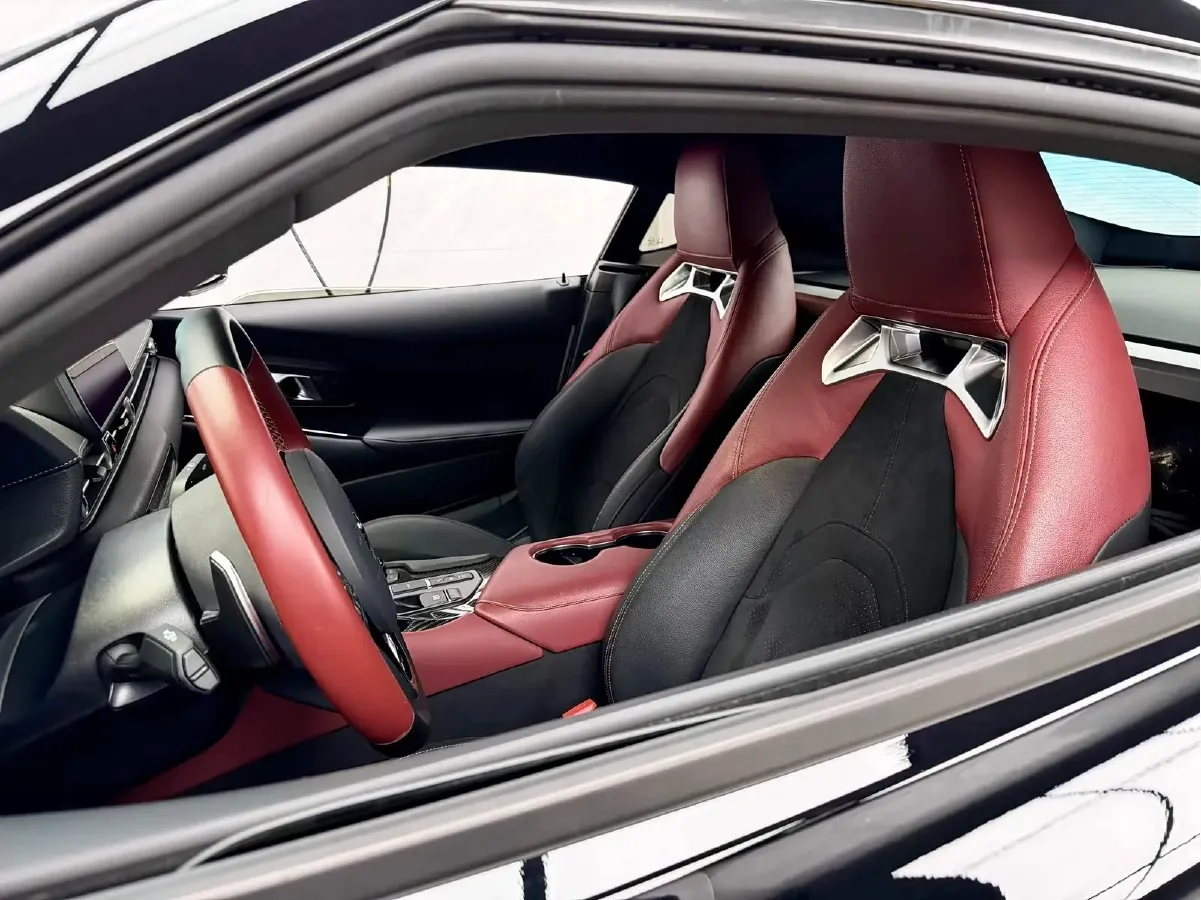 2021 Toyota Supra 3.0T 340HP L6 8AT,autocango,china used car exporter,china ev exporter,chinese used car exporter,chinese used ev exporter