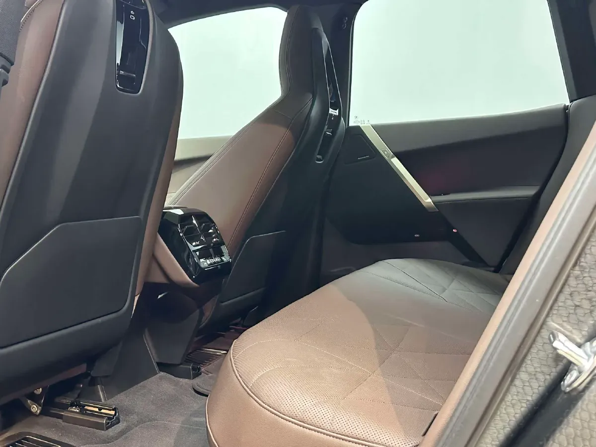 2023 BMW iX BEV 76.6KWH,autocango,china used car exporter,china ev exporter,chinese used car exporter,chinese used ev exporter