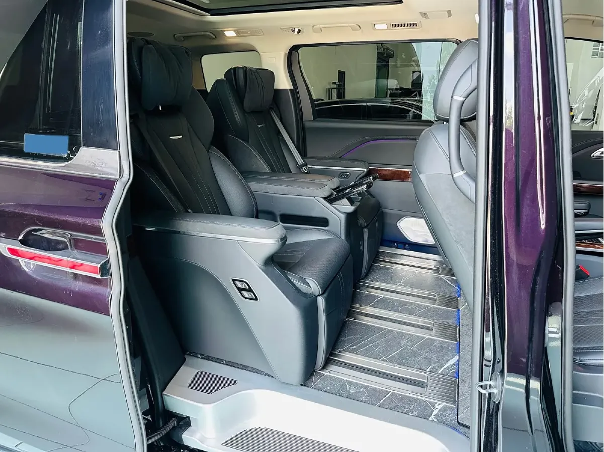 2024 HongQi HQ9 2.0T 163HP L4 1DHT PHEV 20.14KWH,autocango,china used car exporter,china ev exporter,chinese used car exporter,chinese used ev exporter