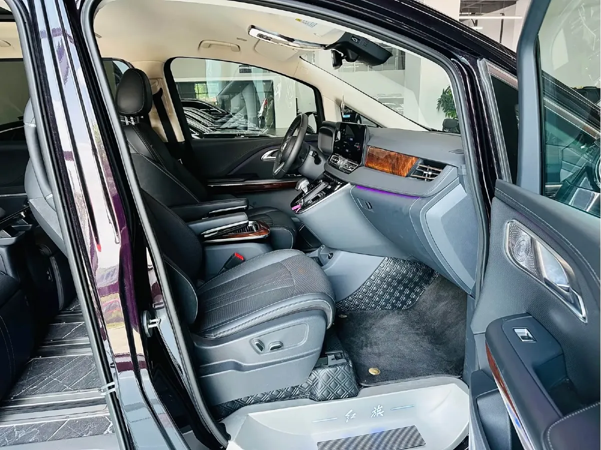 2024 HongQi HQ9 2.0T 163HP L4 1DHT PHEV 20.14KWH,autocango,china used car exporter,china ev exporter,chinese used car exporter,chinese used ev exporter