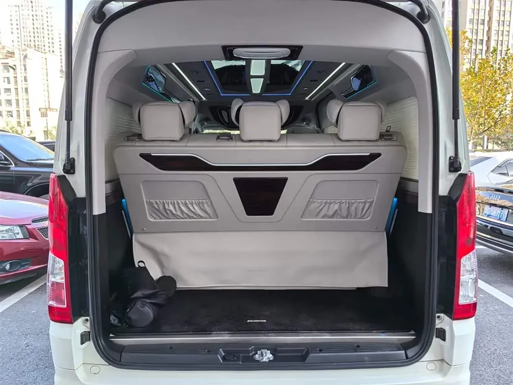 2021 Hyundai Staria 3.5L 272HP V6 8AT,autocango,china used car exporter,china ev exporter,chinese used car exporter,chinese used ev exporter