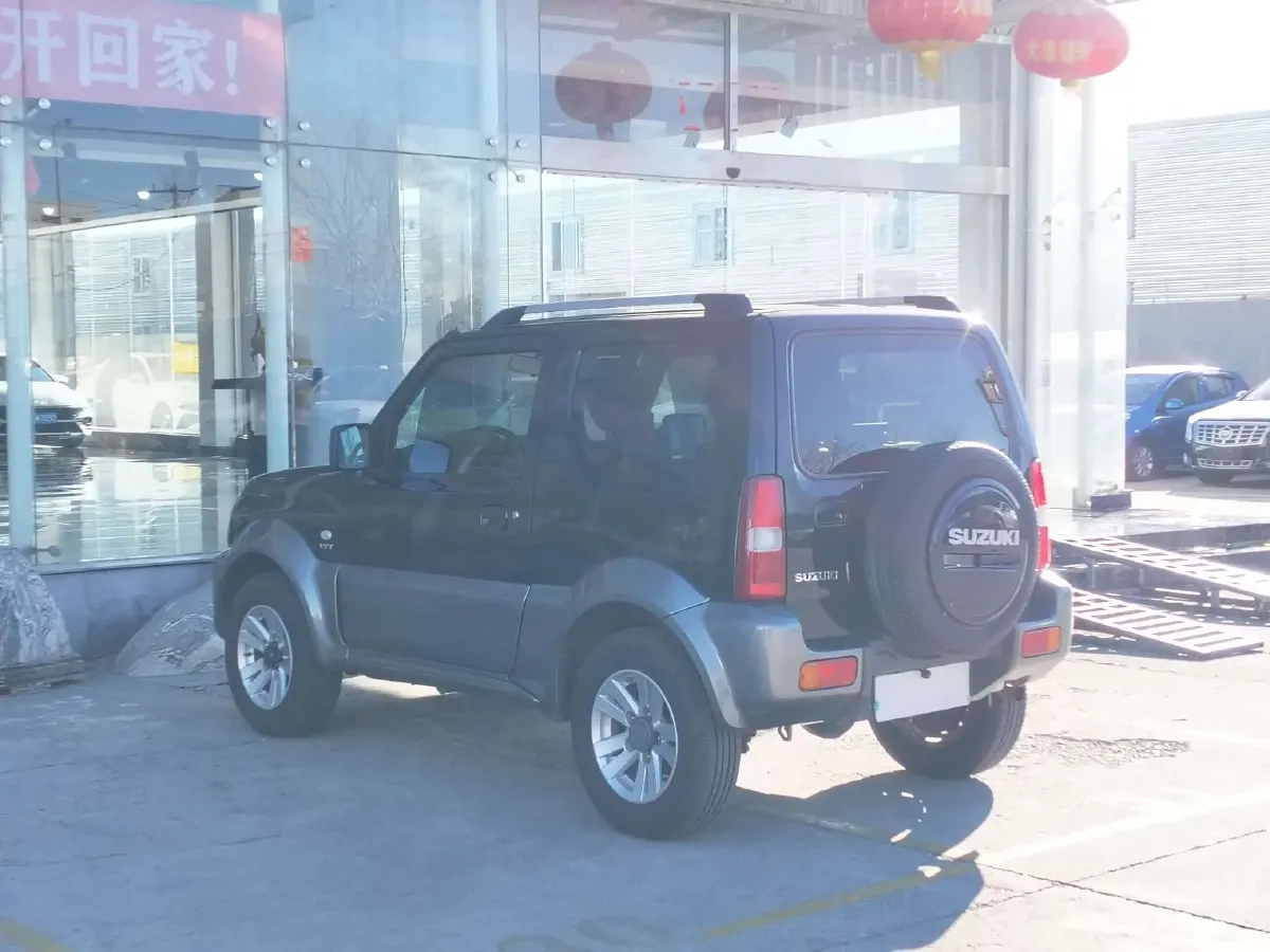 2015 Suzuki Jimny 1.3L 85HP L4 4AT,autocango,china used car exporter,china ev exporter,chinese used car exporter,chinese used ev exporter