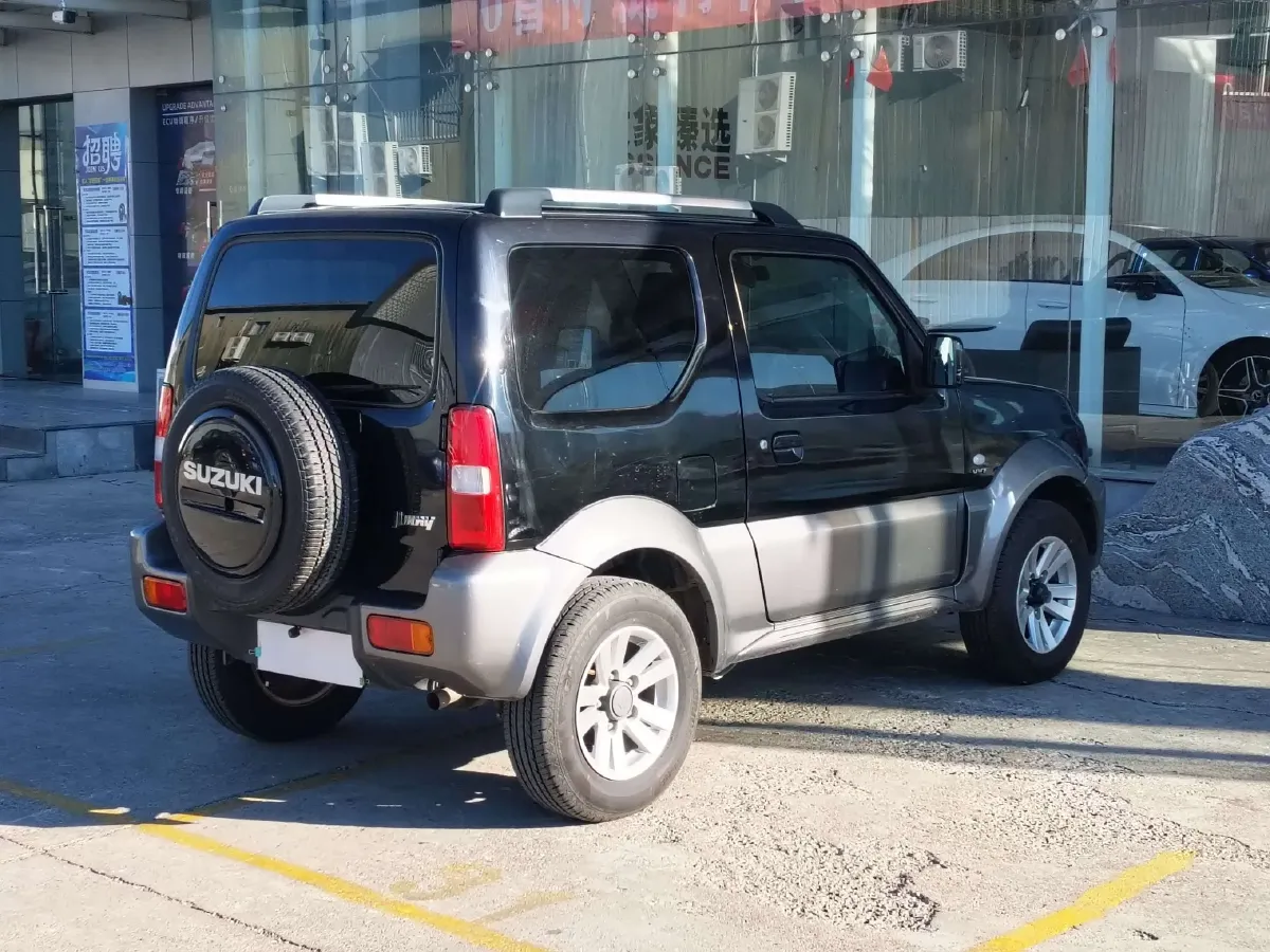 2015 Suzuki Jimny 1.3L 85HP L4 4AT,autocango,china used car exporter,china ev exporter,chinese used car exporter,chinese used ev exporter