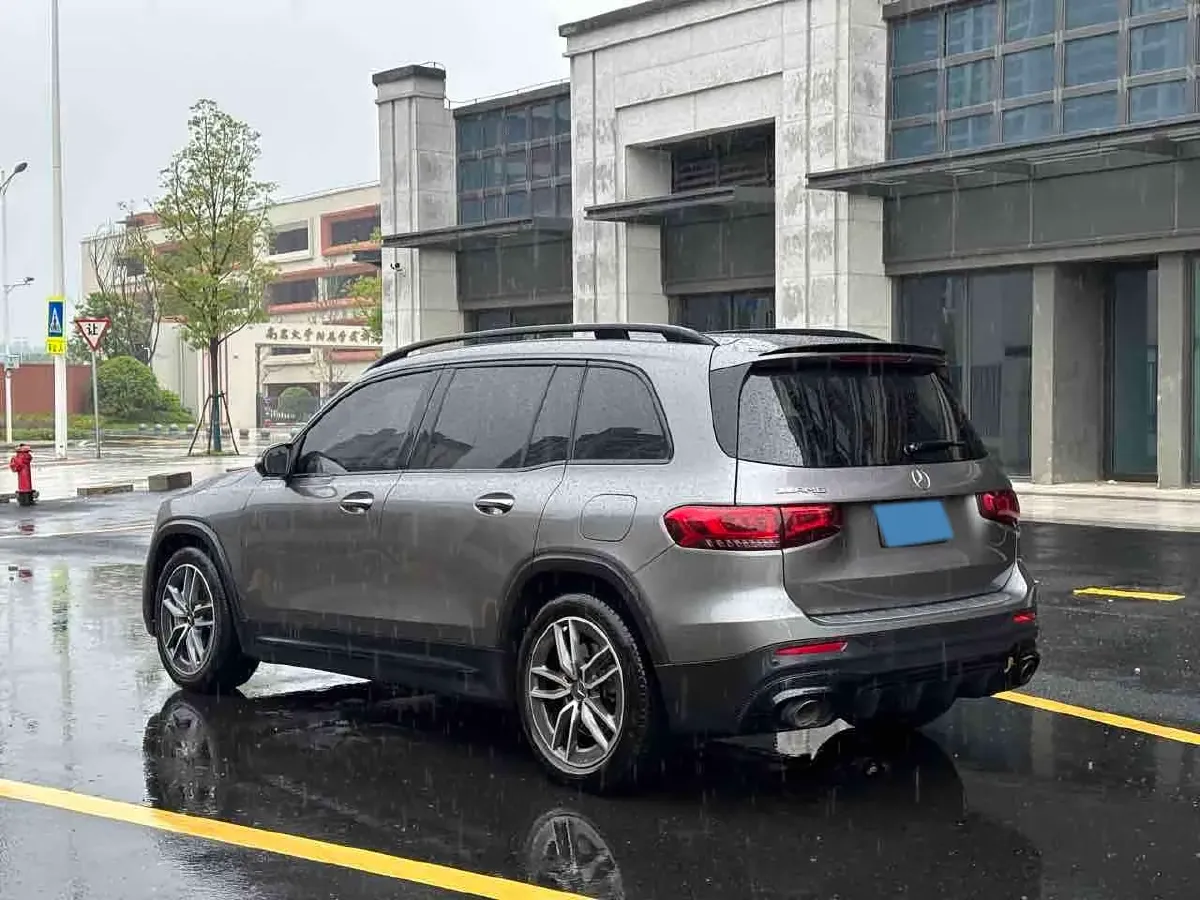 2021 Mercedes-Benz GLB AMG 2.0T 306HP L4 8DCT,autocango,china used car exporter,china ev exporter,chinese used car exporter,chinese used ev exporter