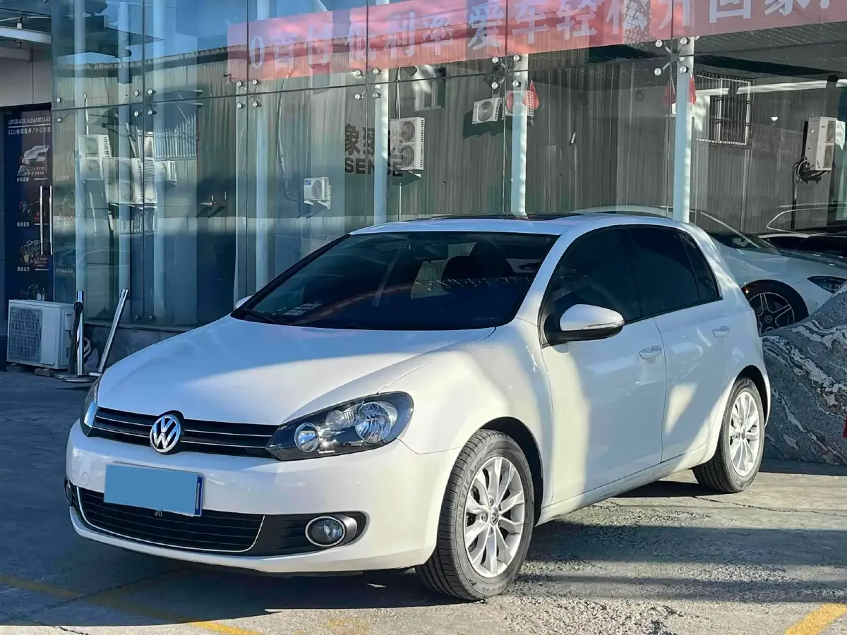 2012 Volkswagen Golf 1.4T 131HP L4 7DCT