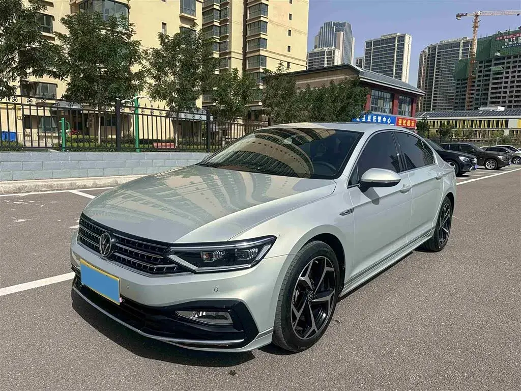 2023 Volkswagen Magotan 2.0T 186HP L4 7DCT
