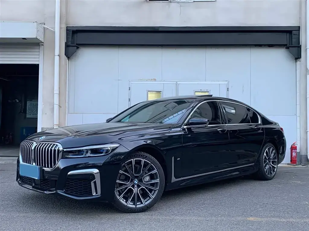 2019 BMW 7 Series 3.0T 340HP L6 8AT