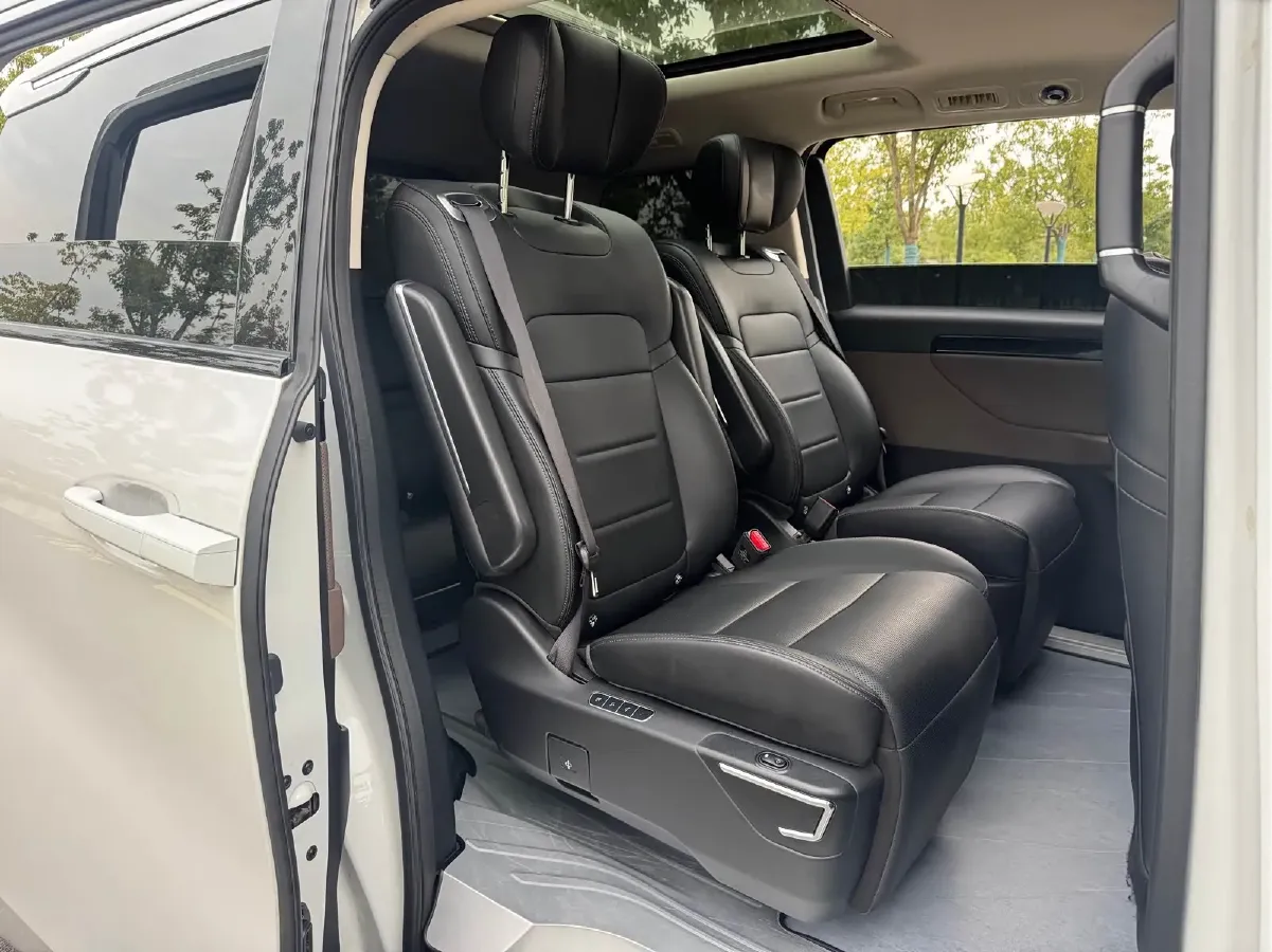 2024 GAC Trumpchi E8 2.0L 140HP L4 2DHT PHEV 25.57KWH,autocango,china used car exporter,china ev exporter,chinese used car exporter,chinese used ev exporter