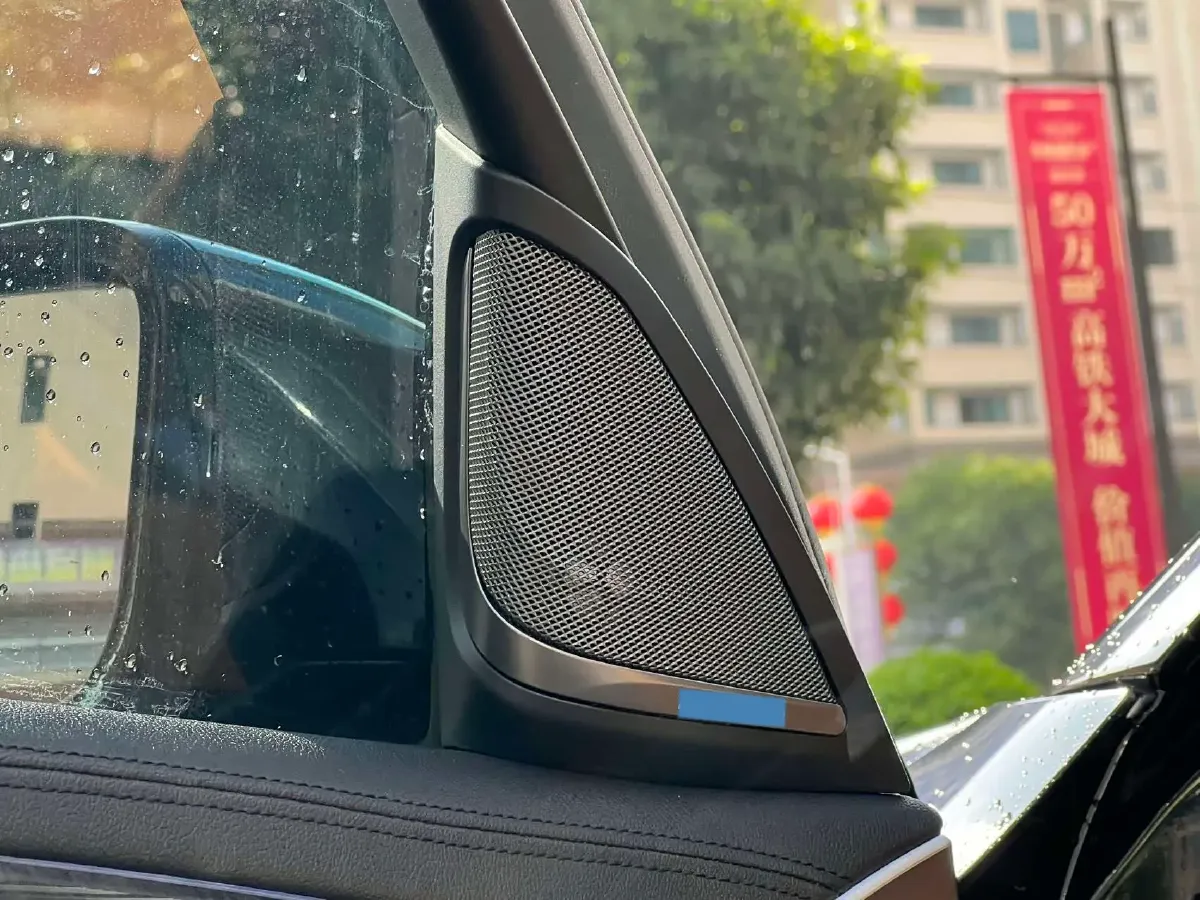 2019 BMW 5 Series 2.0T 252HP L4 8AT,autocango,china used car exporter,china ev exporter,chinese used car exporter,chinese used ev exporter