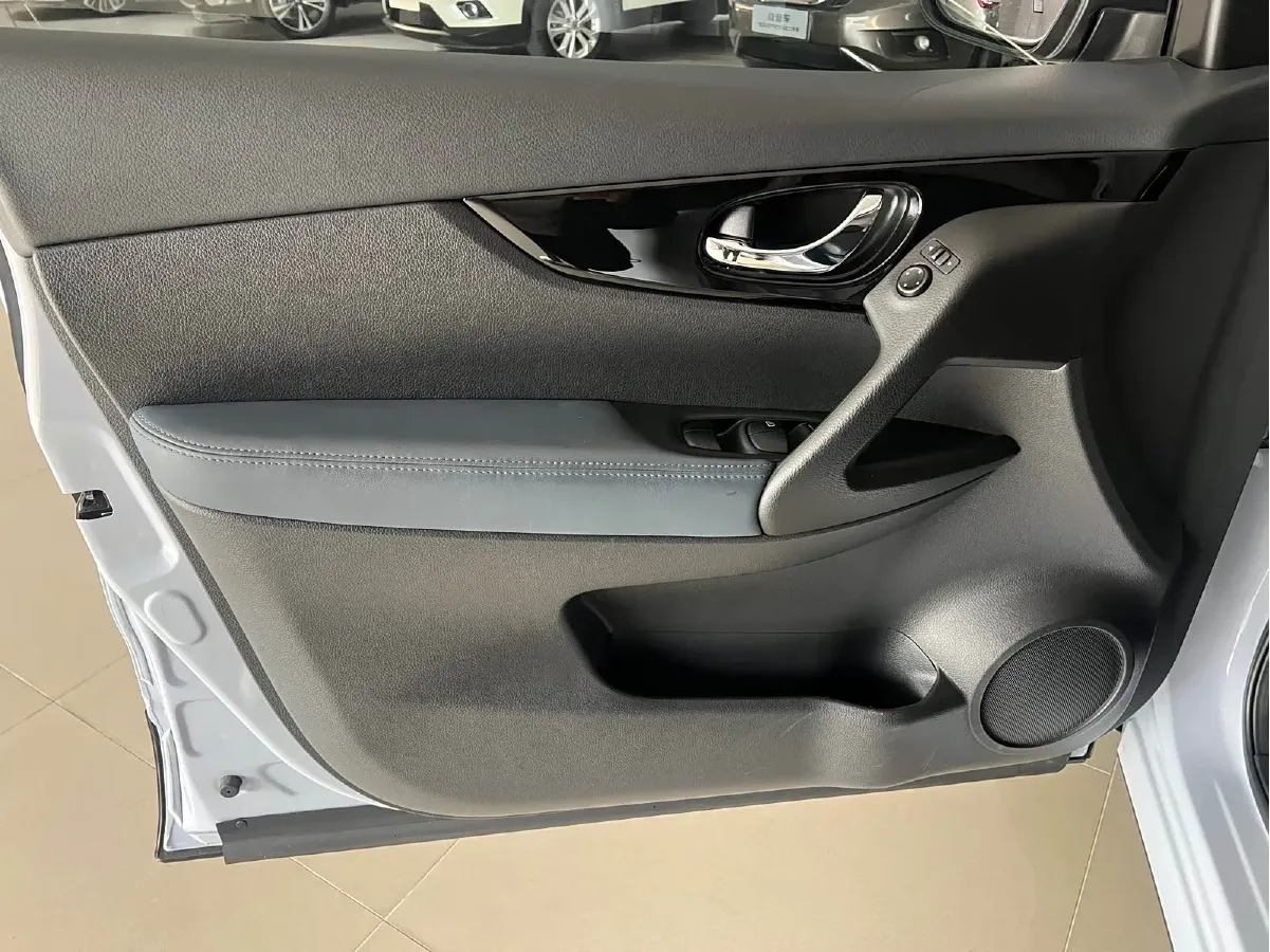 2023 Nissan Qashqai 2.0L 151HP L4 CVT,autocango,china used car exporter,china ev exporter,chinese used car exporter,chinese used ev exporter