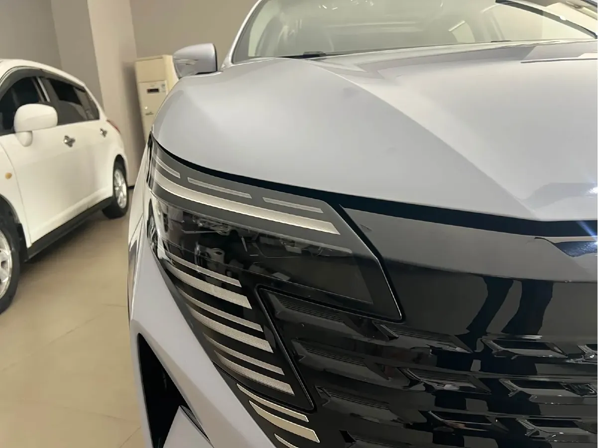 2023 Nissan Qashqai 2.0L 151HP L4 CVT,autocango,china used car exporter,china ev exporter,chinese used car exporter,chinese used ev exporter