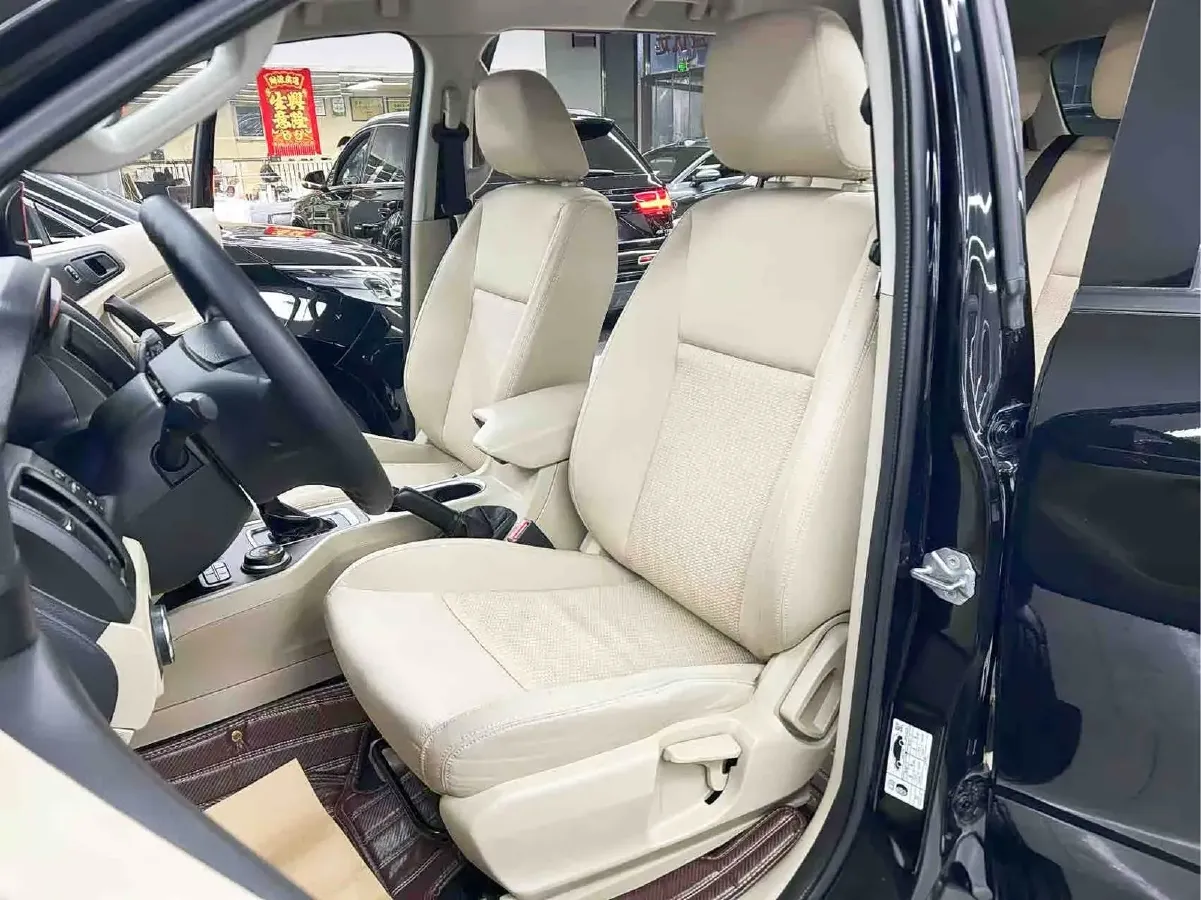 2020 Ford Everest 2.3T 275HP L4 10AT,autocango,china used car exporter,china ev exporter,chinese used car exporter,chinese used ev exporter