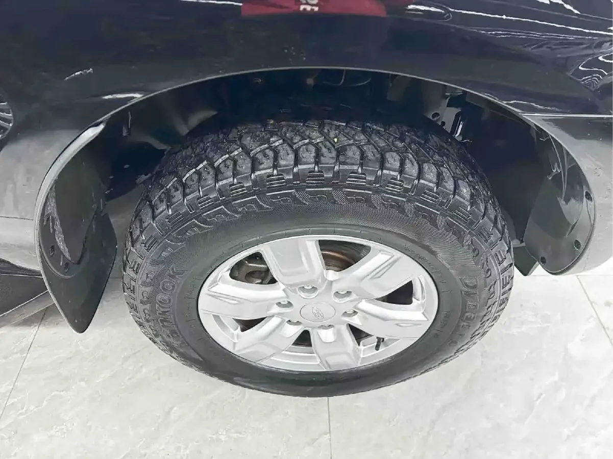 2020 Ford Everest 2.3T 275HP L4 10AT,autocango,china used car exporter,china ev exporter,chinese used car exporter,chinese used ev exporter