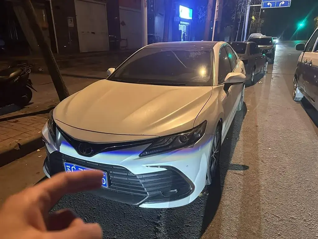 2021 Toyota Camry 2.5L 209HP L4 8AT