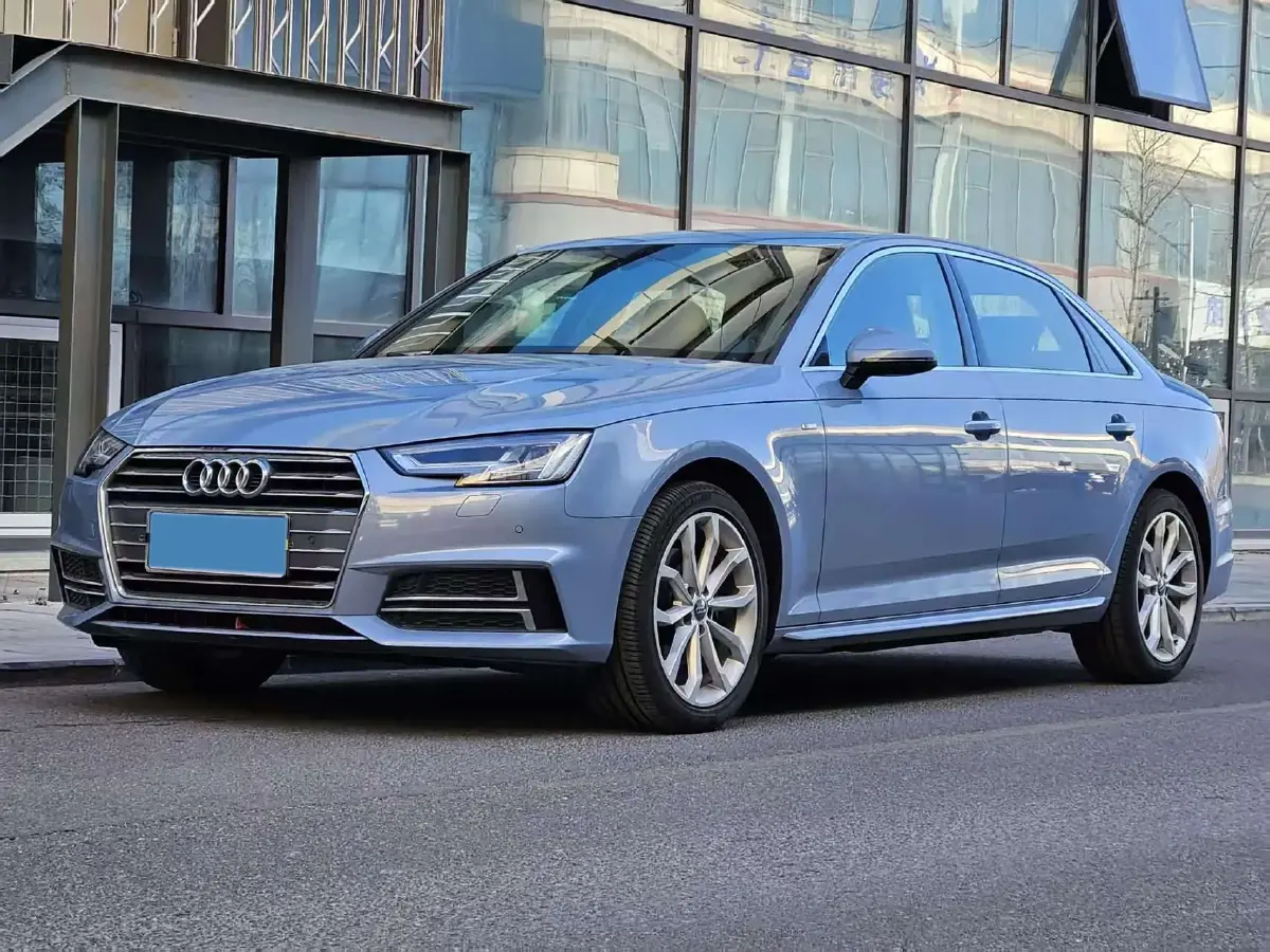 2018 Audi A4L 2.0T 190HP L4 7DCT