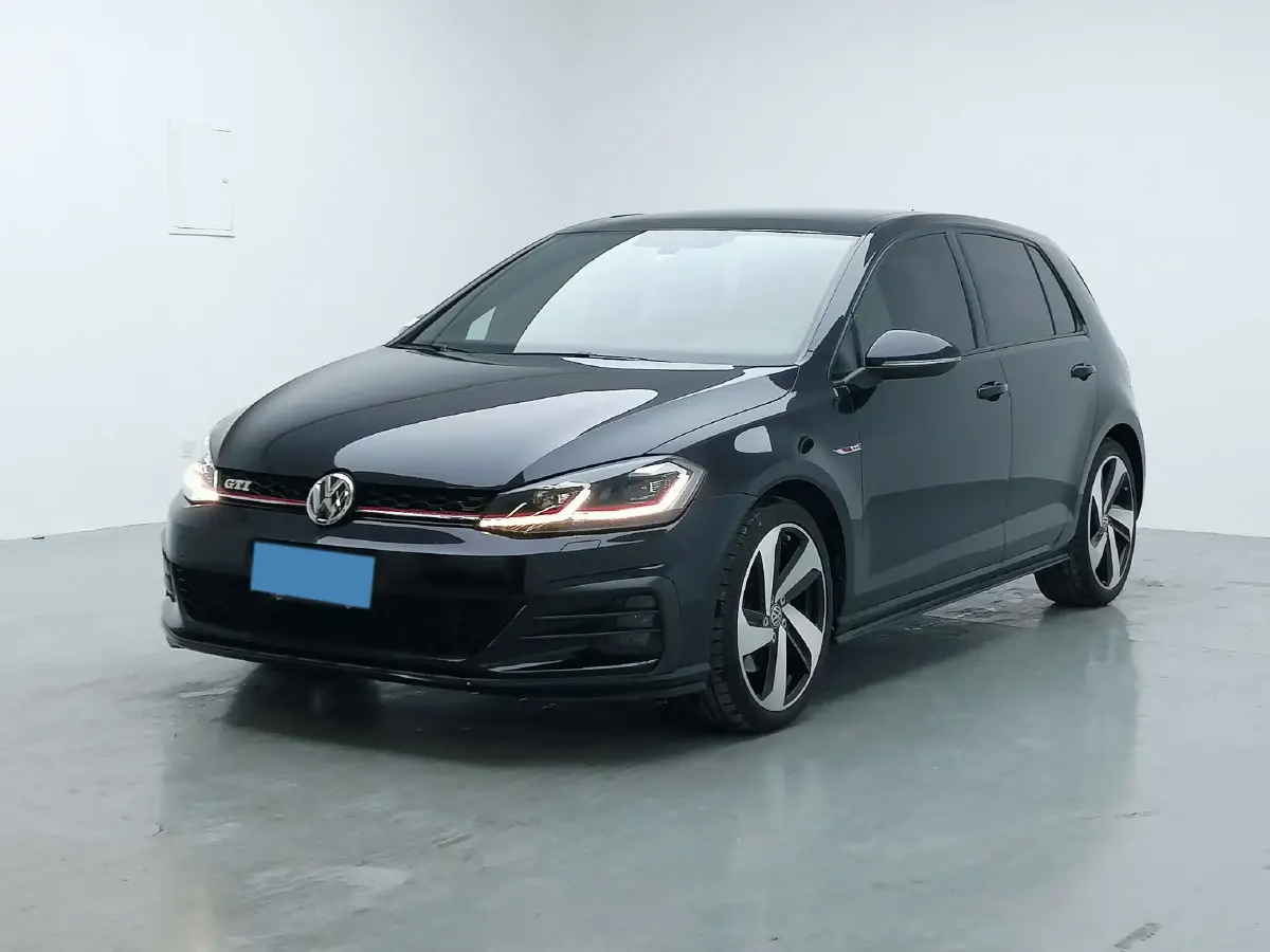 2018 Volkswagen GolfGTI 2.0T 220HP L4 7DCT