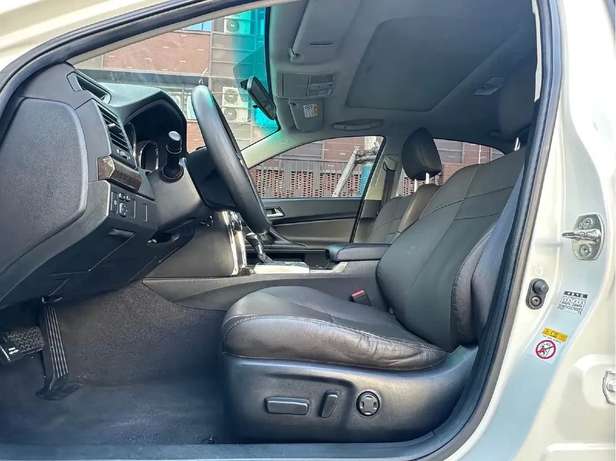 2013 Toyota Reiz 2.5L 193HP V6 6AT,autocango,china used car exporter,china ev exporter,chinese used car exporter,chinese used ev exporter