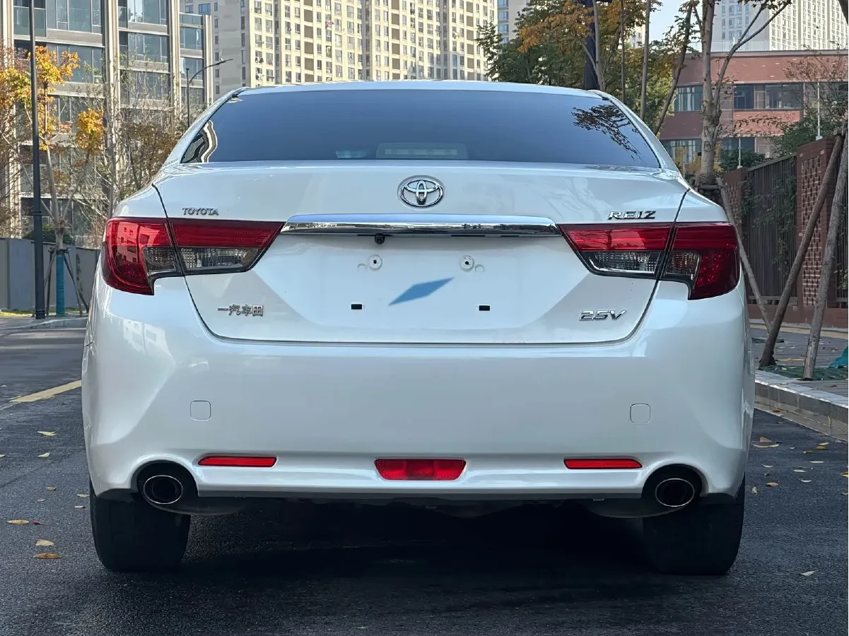 2013 Toyota Reiz 2.5L 193HP V6 6AT,autocango,china used car exporter,china ev exporter,chinese used car exporter,chinese used ev exporter