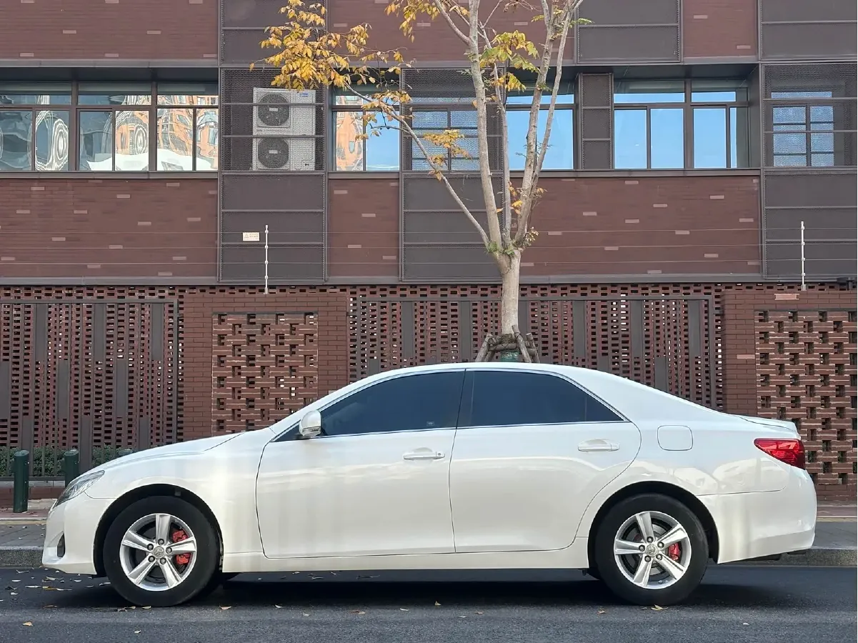 2013 Toyota Reiz 2.5L 193HP V6 6AT,autocango,china used car exporter,china ev exporter,chinese used car exporter,chinese used ev exporter