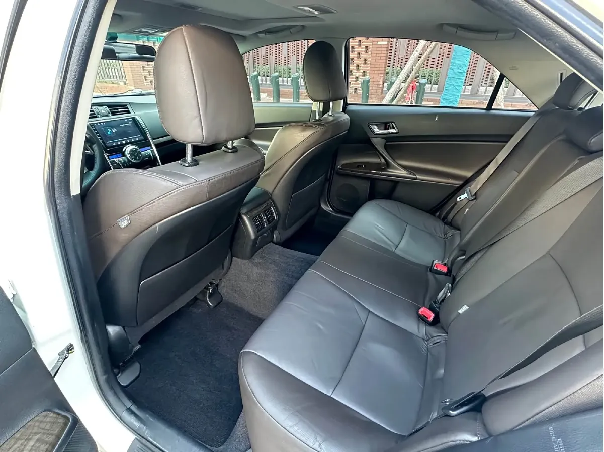 2013 Toyota Reiz 2.5L 193HP V6 6AT,autocango,china used car exporter,china ev exporter,chinese used car exporter,chinese used ev exporter