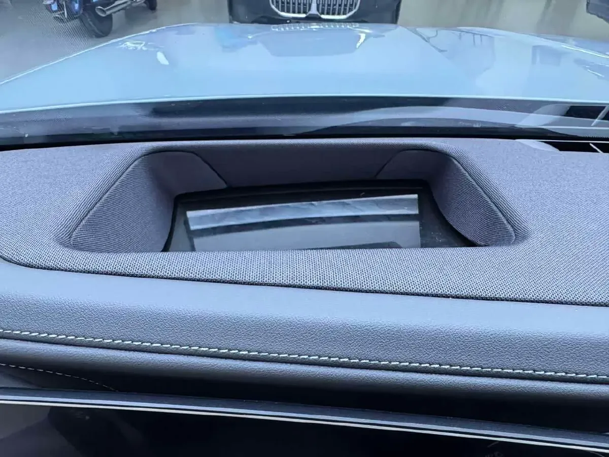 2023 BMW i7 BEV 101.7KWH,autocango,china used car exporter,china ev exporter,chinese used car exporter,chinese used ev exporter