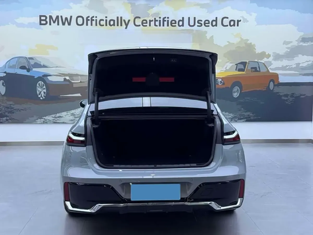 2023 BMW i7 BEV 101.7KWH,autocango,china used car exporter,china ev exporter,chinese used car exporter,chinese used ev exporter