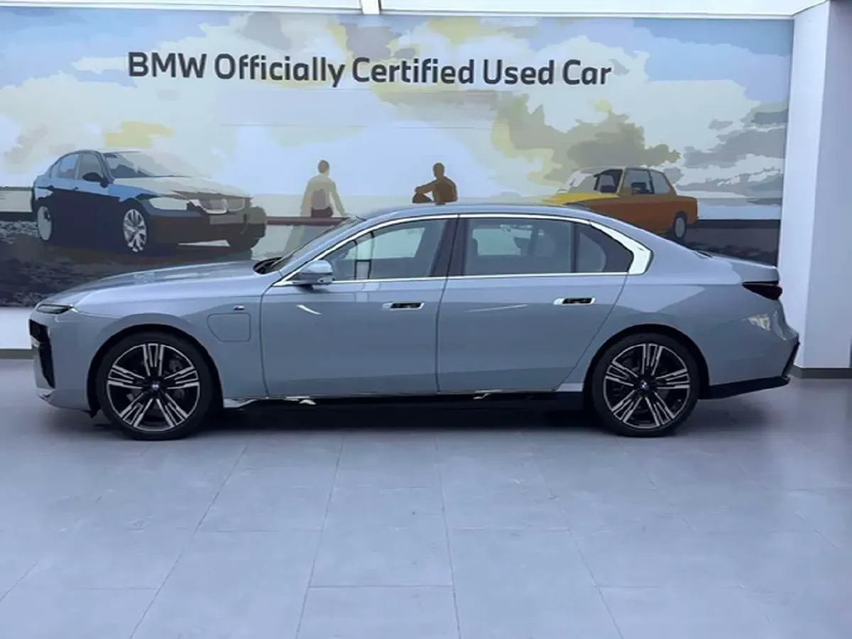 2023 BMW i7 BEV 101.7KWH,autocango,china used car exporter,china ev exporter,chinese used car exporter,chinese used ev exporter