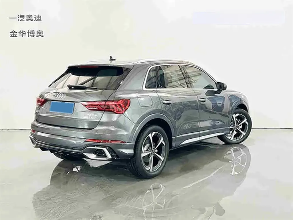 2025 Audi Q3 1.5T 160HP L4 7DCT,autocango,china used car exporter,china ev exporter,chinese used car exporter,chinese used ev exporter