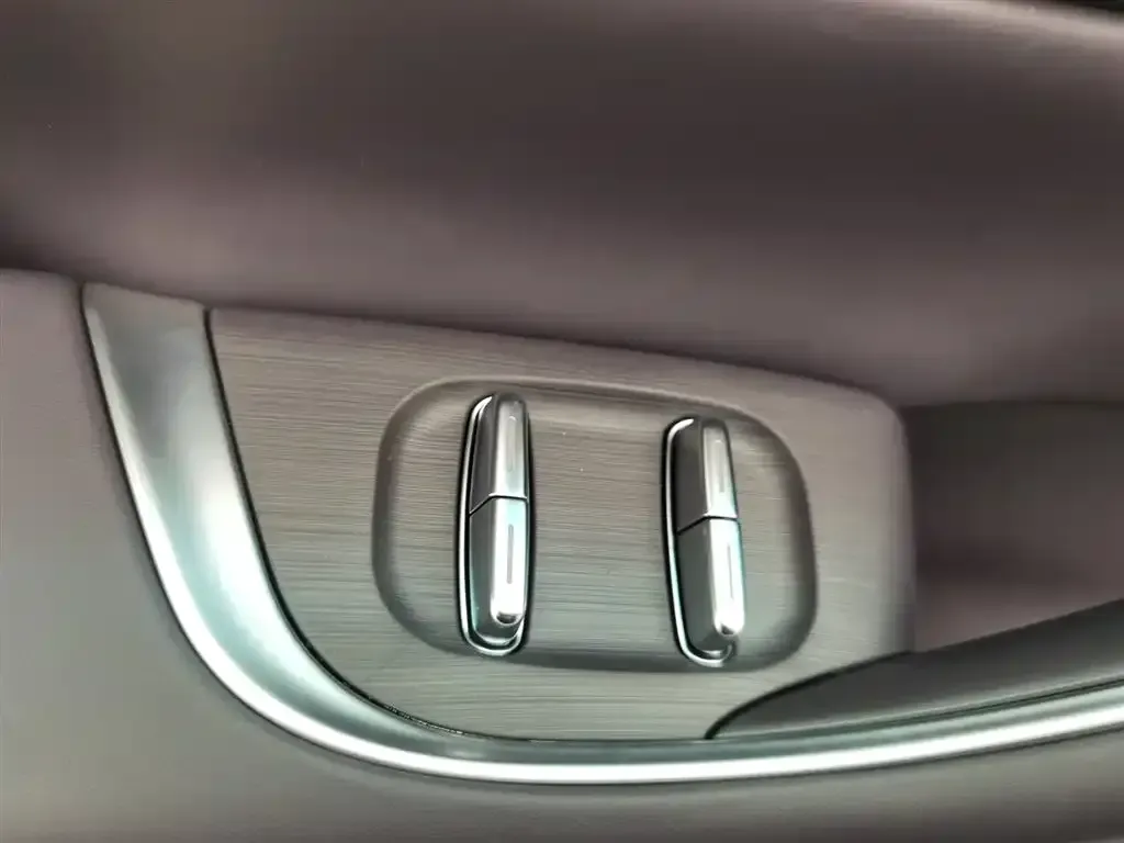 2026 Leapmotor C16 REEV 95HP REEV,autocango,china used car exporter,china ev exporter,chinese used car exporter,chinese used ev exporter