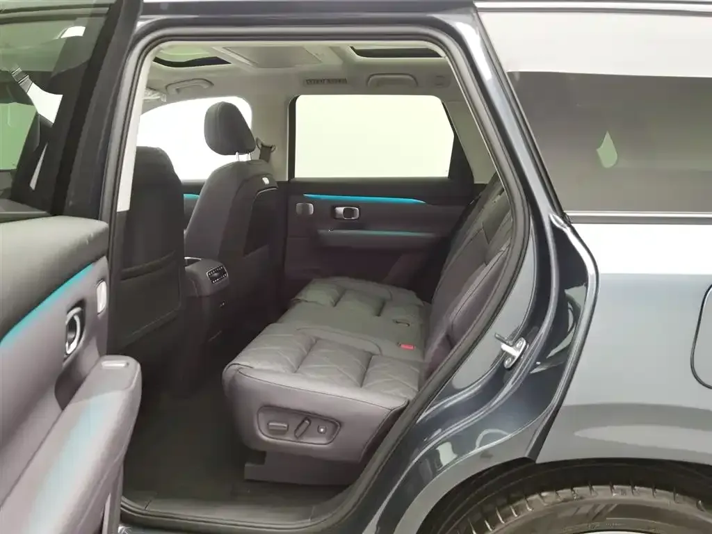 2026 Leapmotor C16 REEV 95HP REEV,autocango,china used car exporter,china ev exporter,chinese used car exporter,chinese used ev exporter