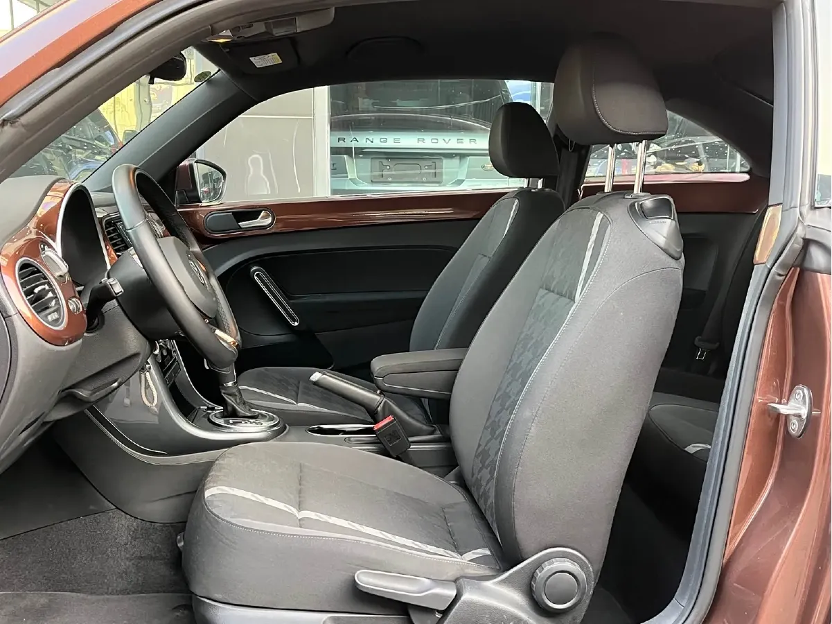 2017 Volkswagen Beetle 1.2T 105HP L4 7DCT,autocango,china used car exporter,china ev exporter,chinese used car exporter,chinese used ev exporter