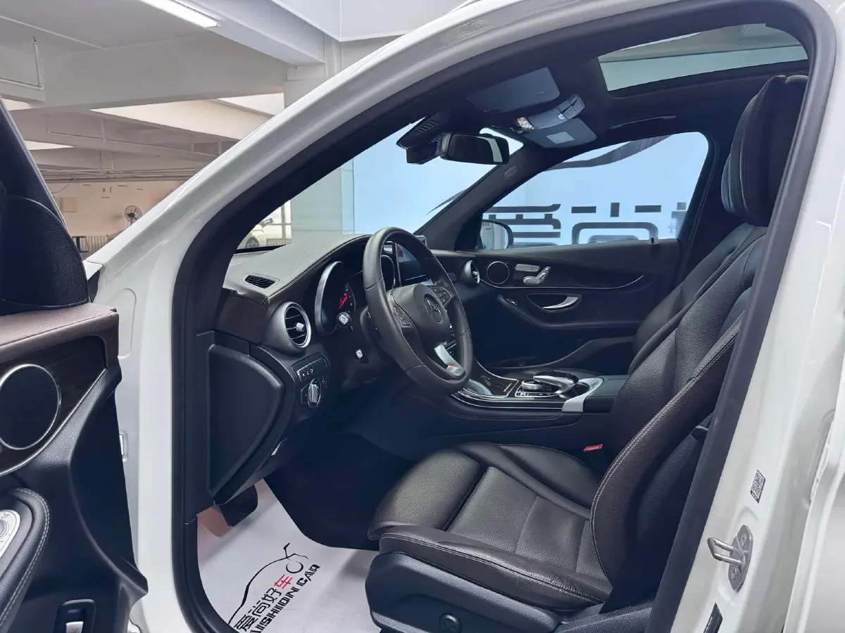 2017 Mercedes-Benz GLC Class 2.0T 211HP L4 9AT,autocango,china used car exporter,china ev exporter,chinese used car exporter,chinese used ev exporter