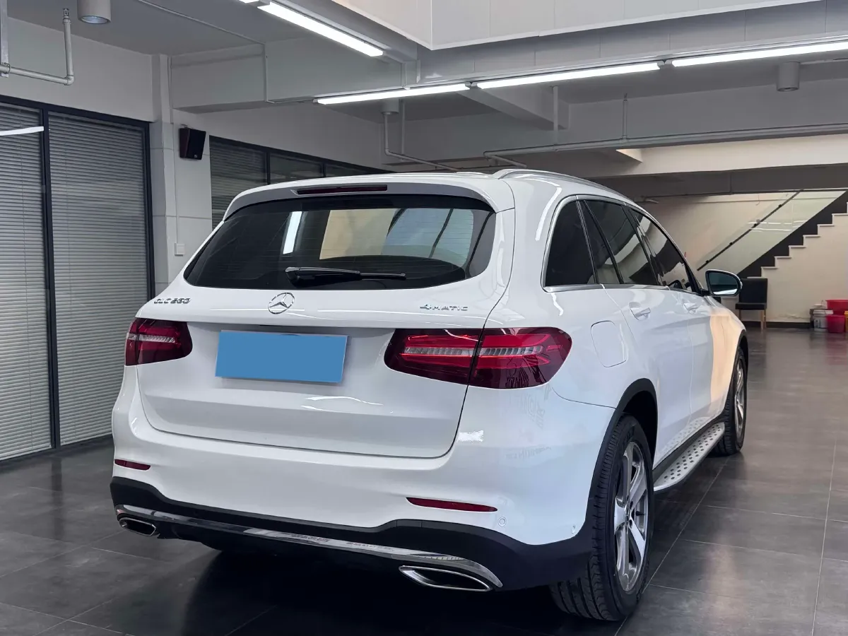 2017 Mercedes-Benz GLC Class 2.0T 211HP L4 9AT,autocango,china used car exporter,china ev exporter,chinese used car exporter,chinese used ev exporter