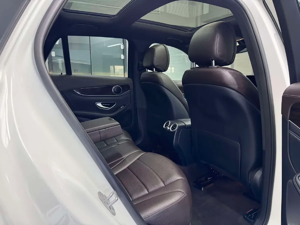 2017 Mercedes-Benz GLC Class 2.0T 211HP L4 9AT,autocango,china used car exporter,china ev exporter,chinese used car exporter,chinese used ev exporter