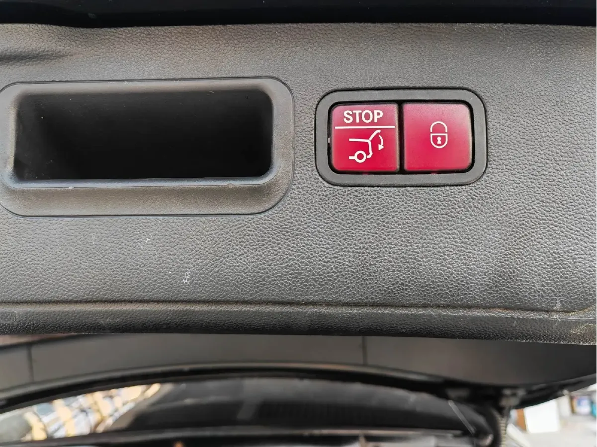 2011 Mercedes-Benz R Class 3.5L 306HP V6 7AT,autocango,china used car exporter,china ev exporter,chinese used car exporter,chinese used ev exporter