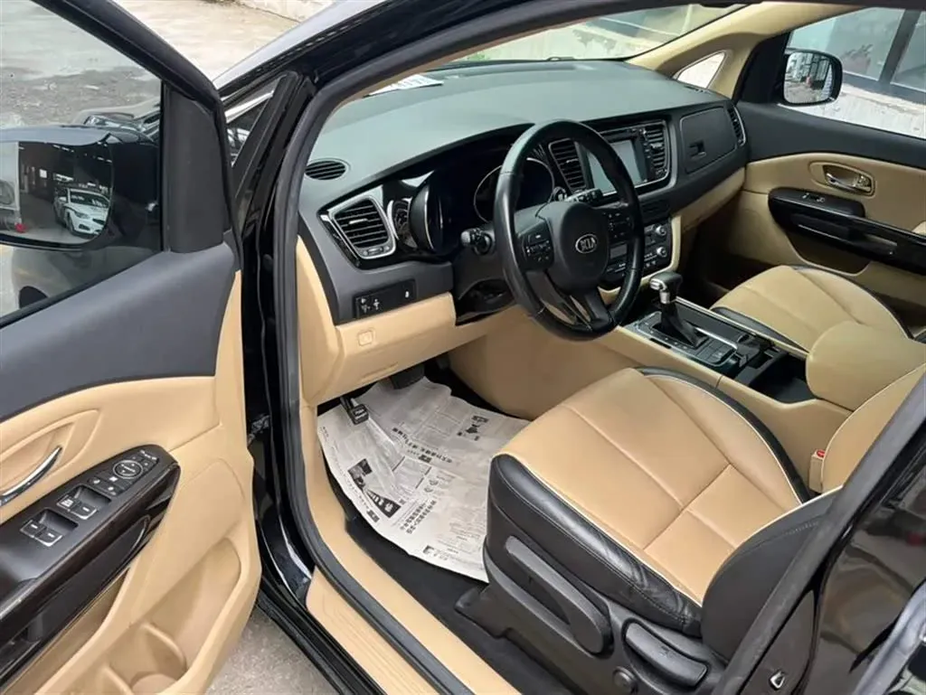 2017 Kia Carnival 2.2T 200HP L4 6AT,autocango,china used car exporter,china ev exporter,chinese used car exporter,chinese used ev exporter