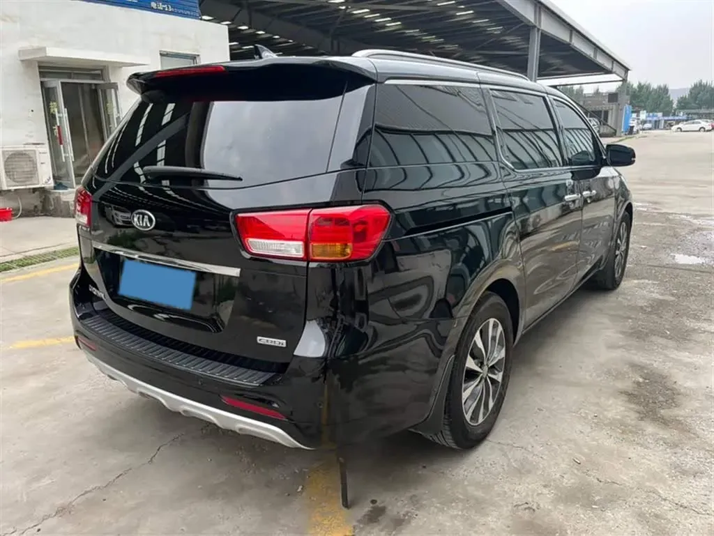 2017 Kia Carnival 2.2T 200HP L4 6AT,autocango,china used car exporter,china ev exporter,chinese used car exporter,chinese used ev exporter