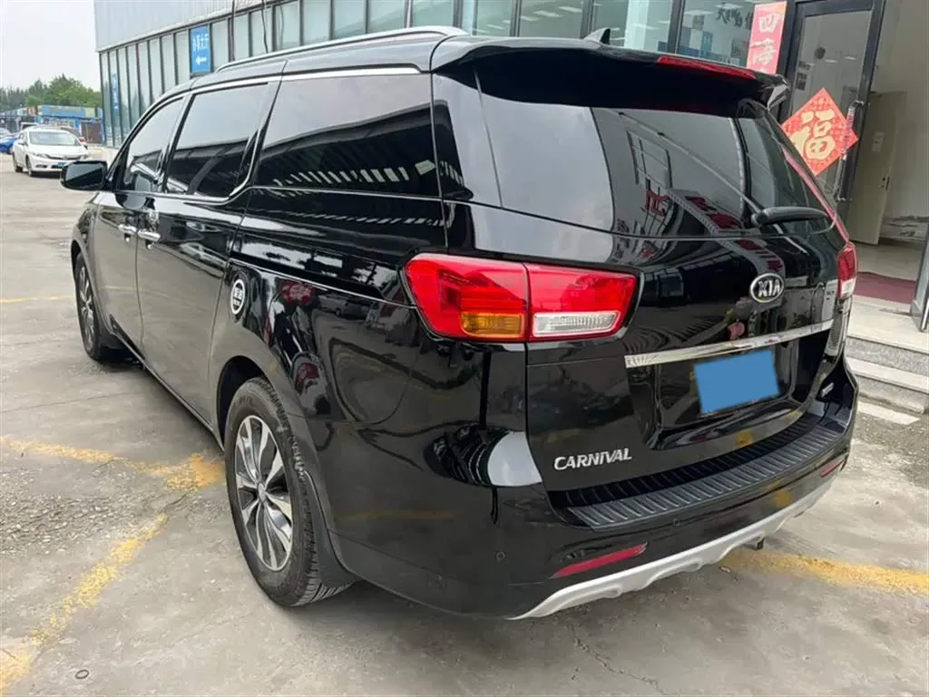 2017 Kia Carnival 2.2T 200HP L4 6AT,autocango,china used car exporter,china ev exporter,chinese used car exporter,chinese used ev exporter