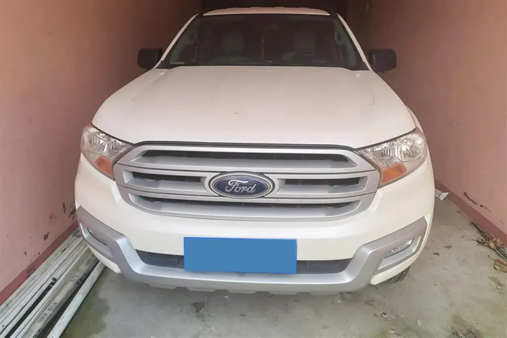 2017 Ford Everest 2.0T 245HP L4 6AT,autocango,china used car exporter,china ev exporter,chinese used car exporter,chinese used ev exporter
