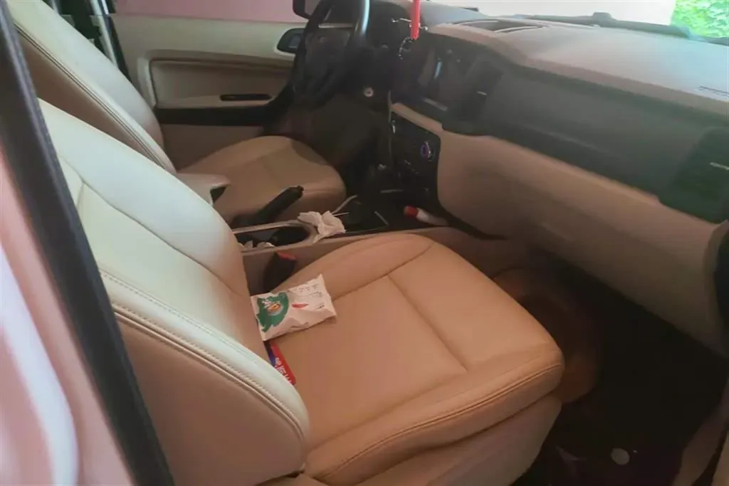 2017 Ford Everest 2.0T 245HP L4 6AT,autocango,china used car exporter,china ev exporter,chinese used car exporter,chinese used ev exporter