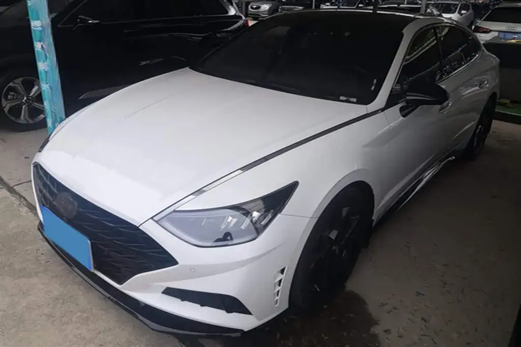 2022 Hyundai Sonata 2.0T 240HP L4 8AT