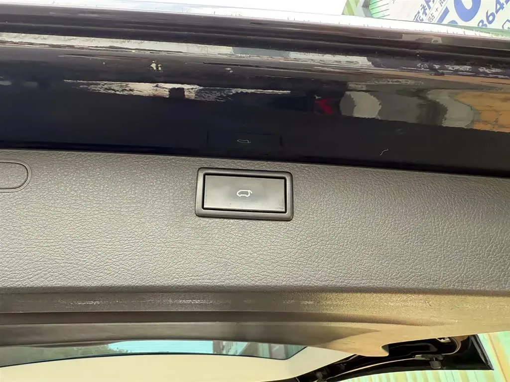 2018 Volkswagen Multivan 2.0T 204HP L4 7DCT,autocango,china used car exporter,china ev exporter,chinese used car exporter,chinese used ev exporter