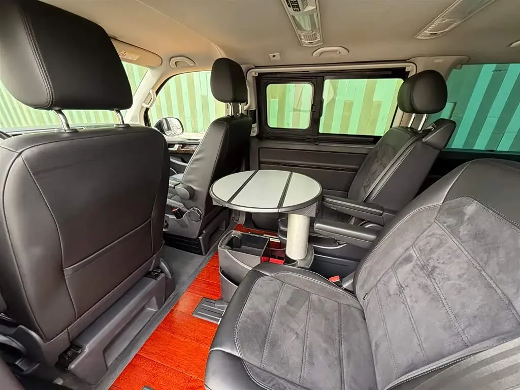 2018 Volkswagen Multivan 2.0T 204HP L4 7DCT,autocango,china used car exporter,china ev exporter,chinese used car exporter,chinese used ev exporter