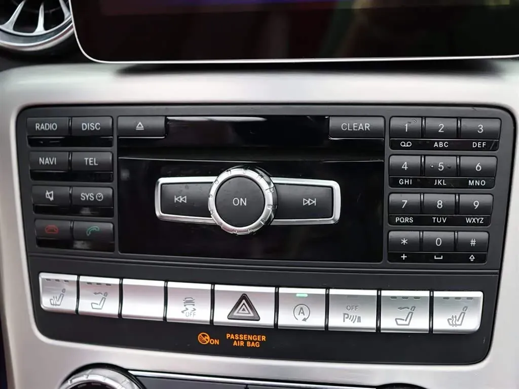 2011 Mercedes-Benz SLK Class 1.8T 184HP L4 7AT,autocango,china used car exporter,china ev exporter,chinese used car exporter,chinese used ev exporter