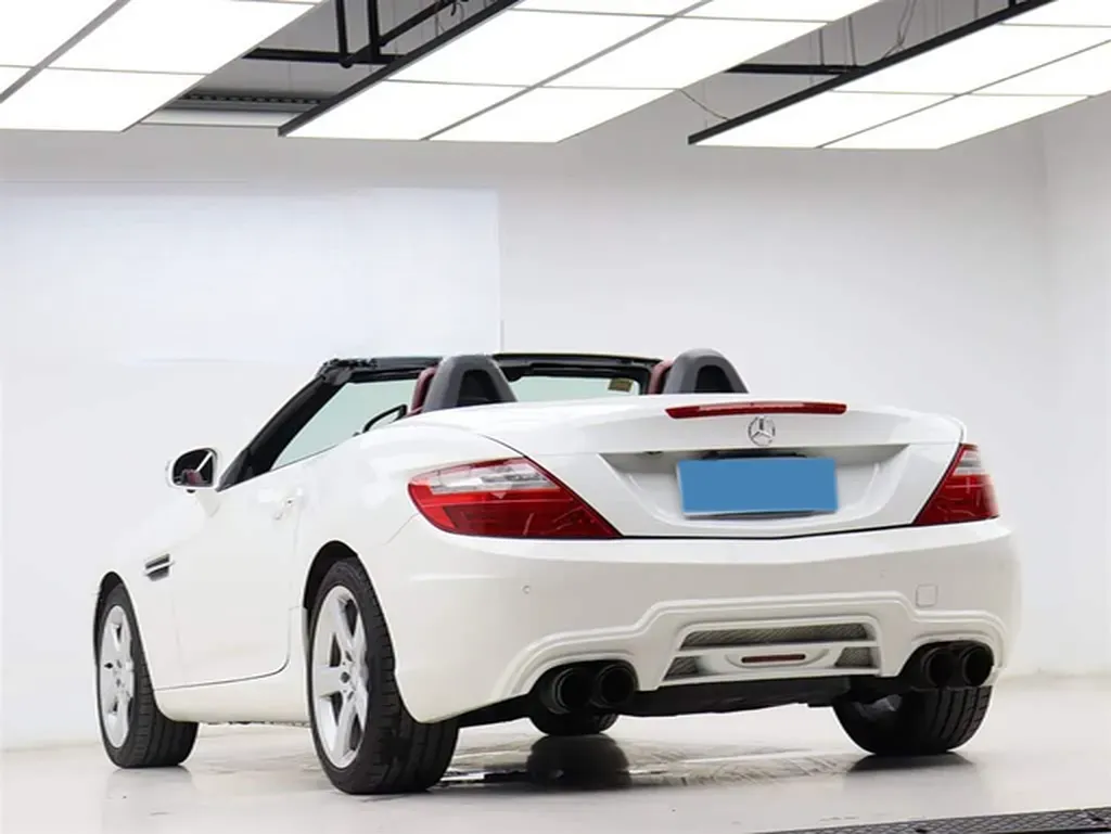 2011 Mercedes-Benz SLK Class 1.8T 184HP L4 7AT,autocango,china used car exporter,china ev exporter,chinese used car exporter,chinese used ev exporter