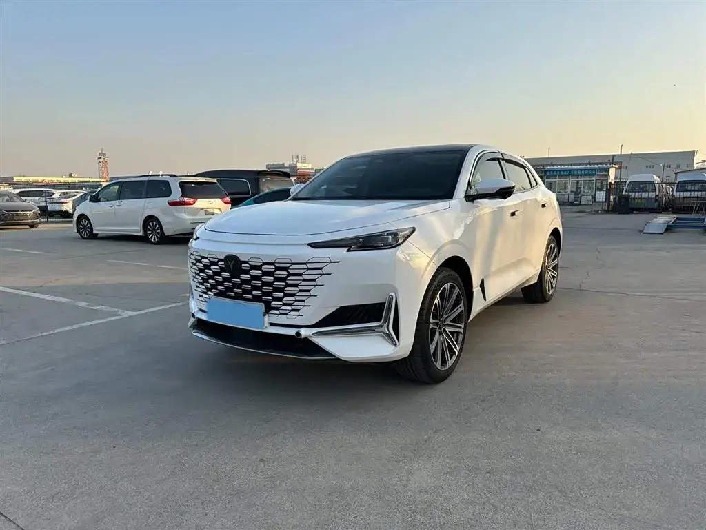 2021 ChangAn UNI-K 2.0T 233HP L4 8AT
