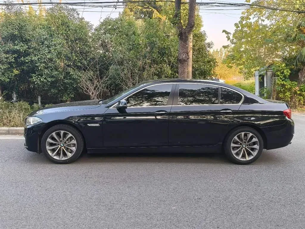2014 BMW 5 Series 2.0T 245HP L4 8AT,autocango,china used car exporter,china ev exporter,chinese used car exporter,chinese used ev exporter