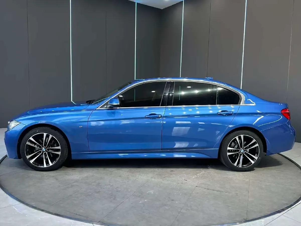 2019 BMW 3 Series 2.0T 184HP L4 8AT,autocango,china used car exporter,china ev exporter,chinese used car exporter,chinese used ev exporter